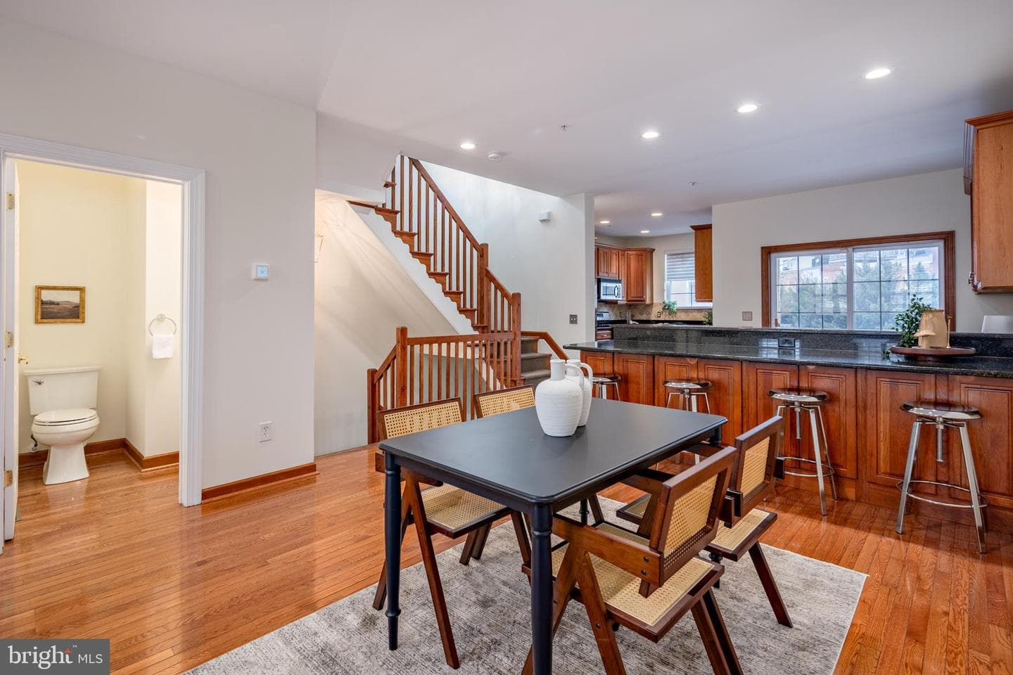 2349 Cambridge Walk photo 14