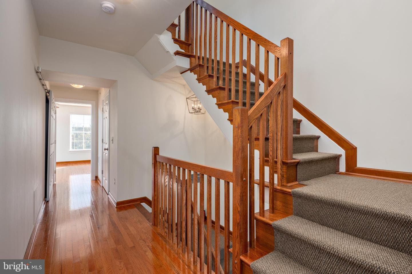 2349 Cambridge Walk photo 37