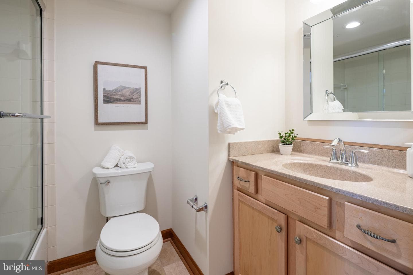 2349 Cambridge Walk photo 42