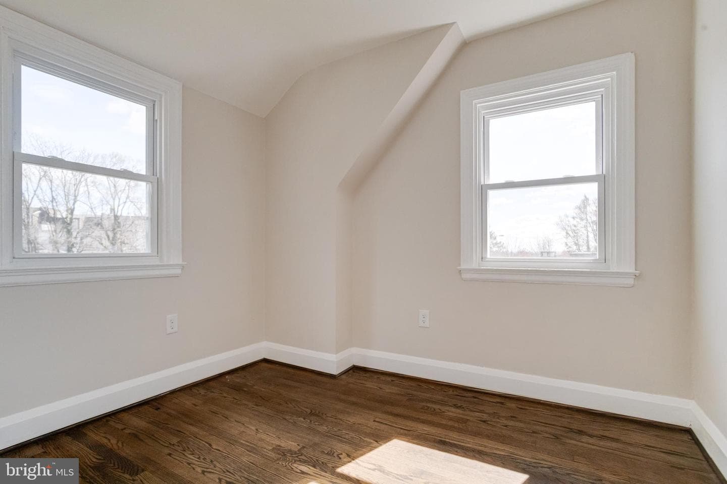 605 Walnut Avenue photo 48