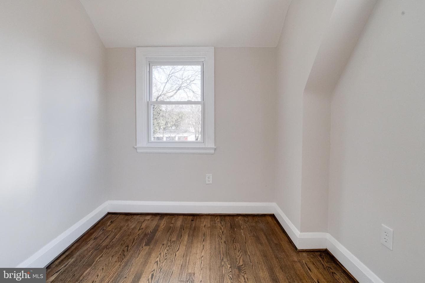 605 Walnut Avenue photo 49