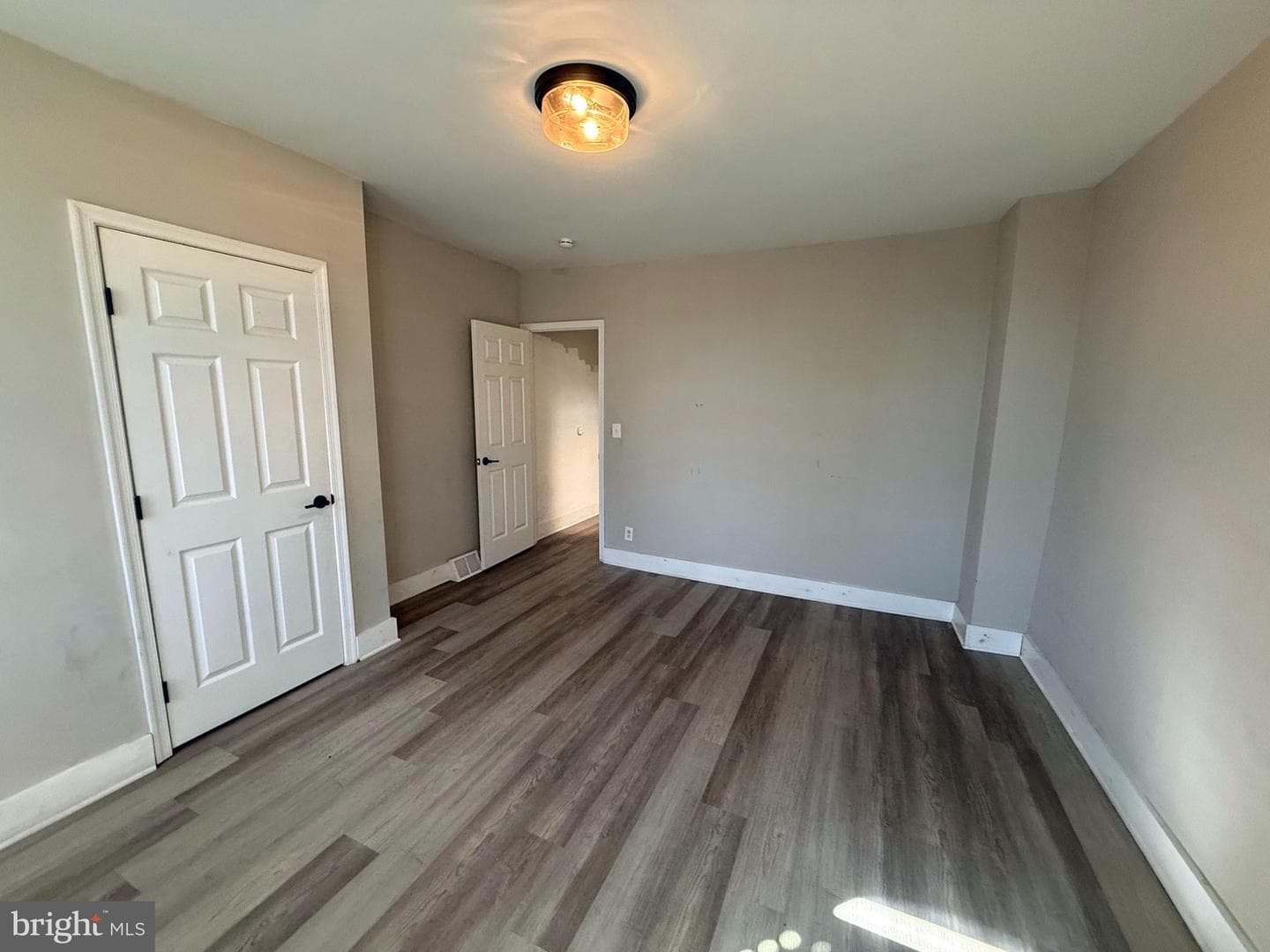 1613 N Smallwood Street photo 13