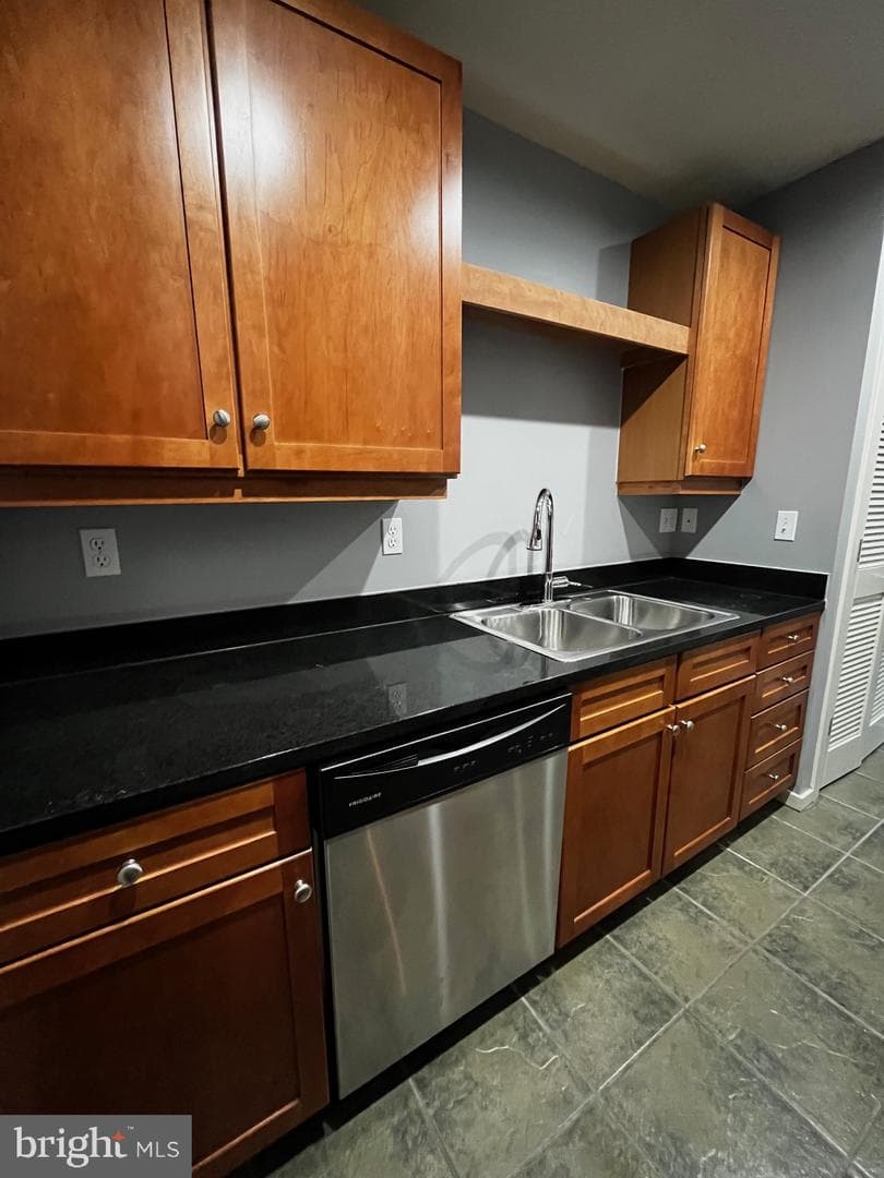 1211 Light Street #309 photo 17
