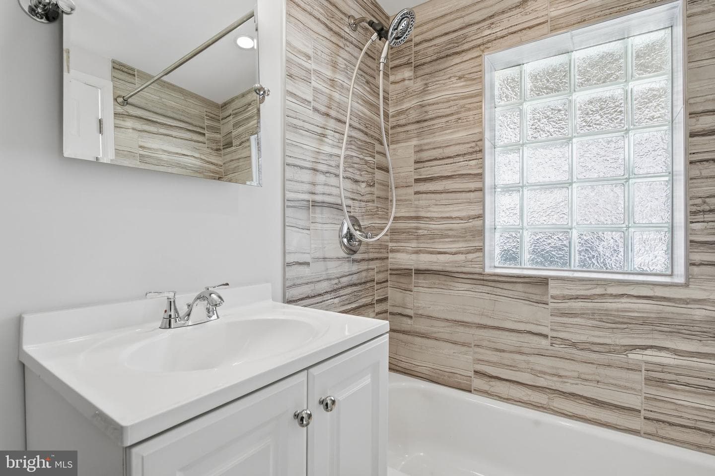 411 S Chester Street photo 13