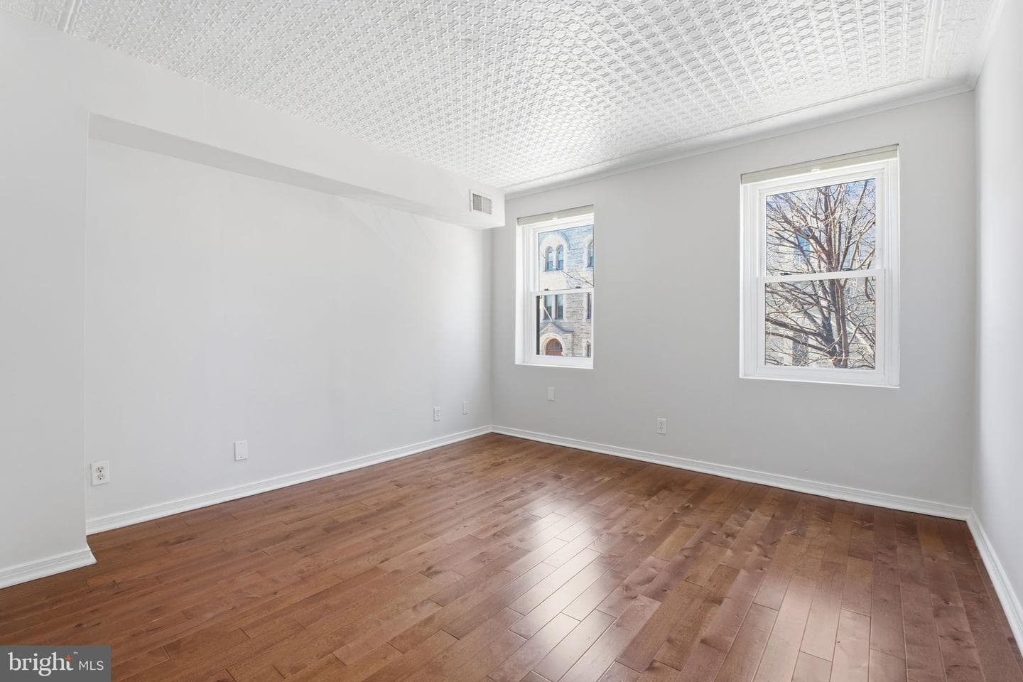 411 S Chester Street photo 14