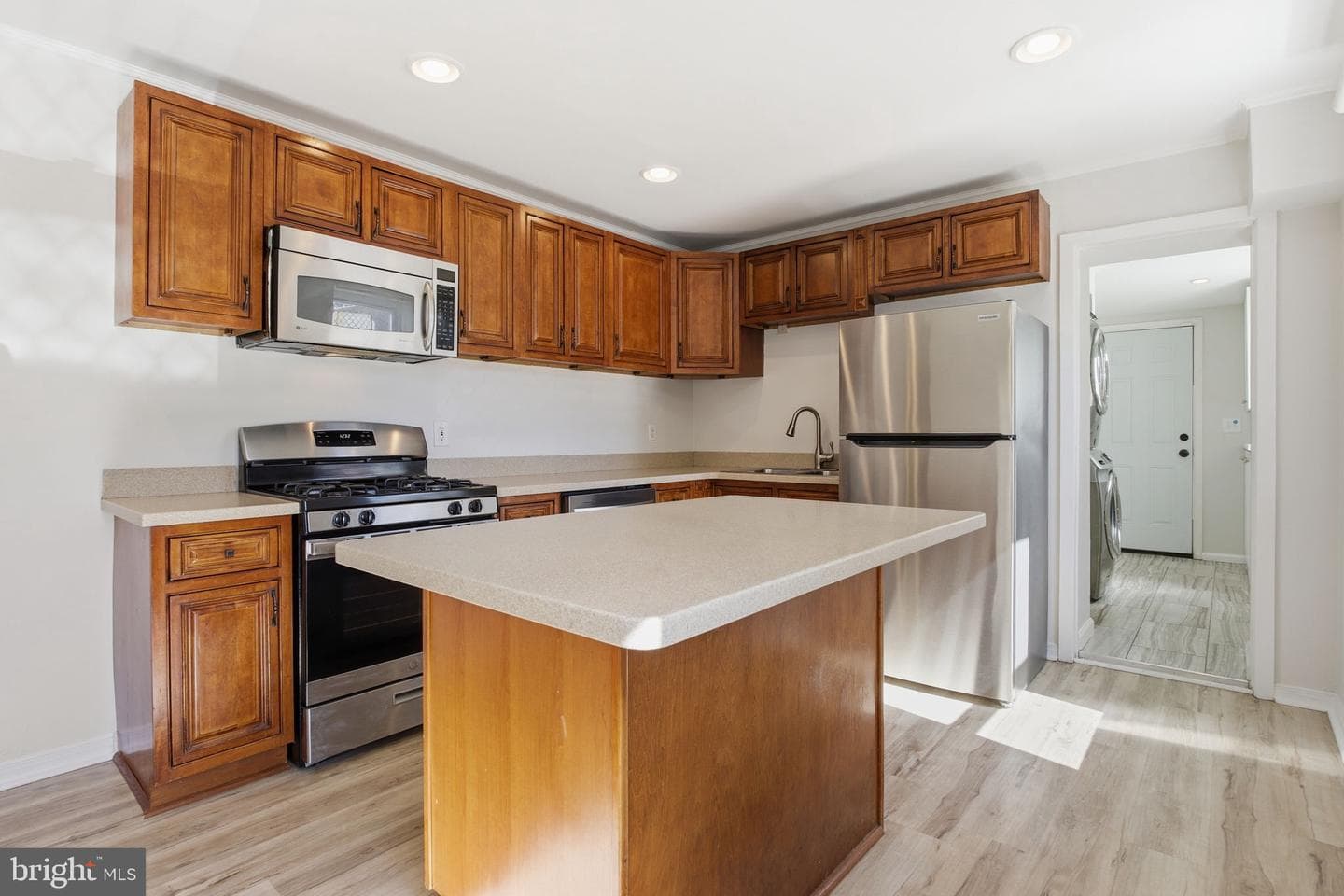 411 S Chester Street photo 6