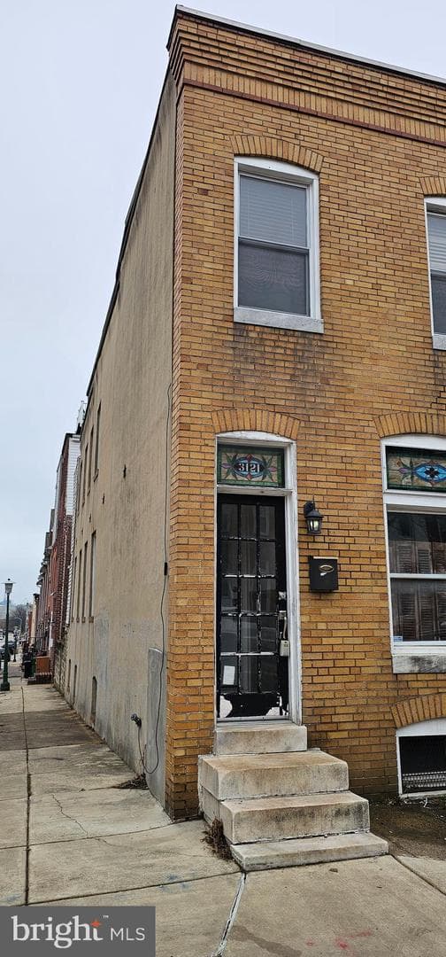 3121 Dillon Street photo 1