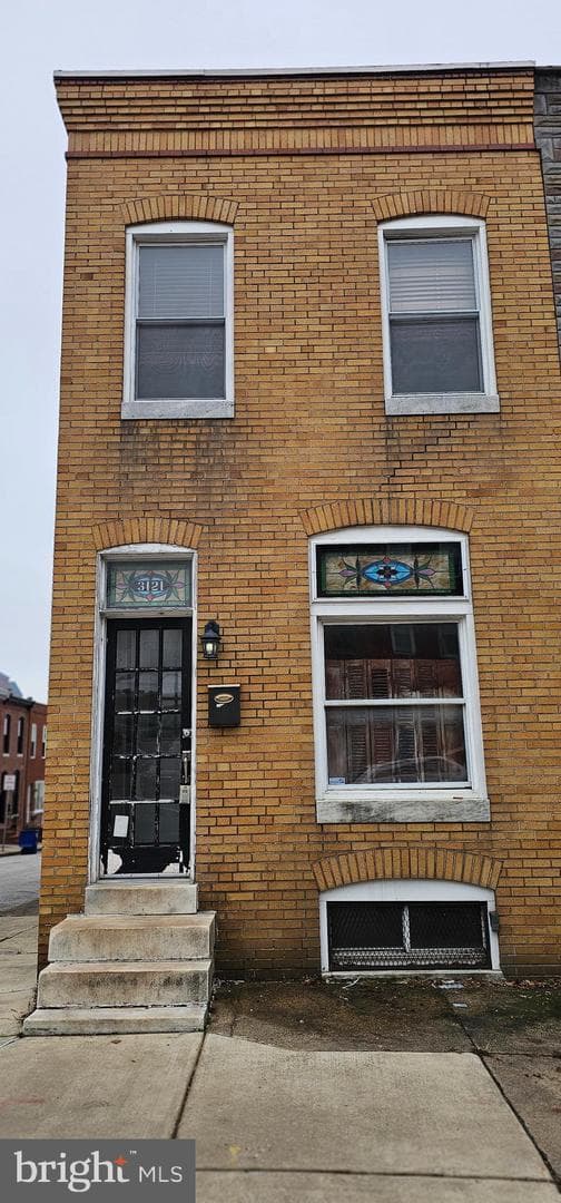 3121 Dillon Street photo 2