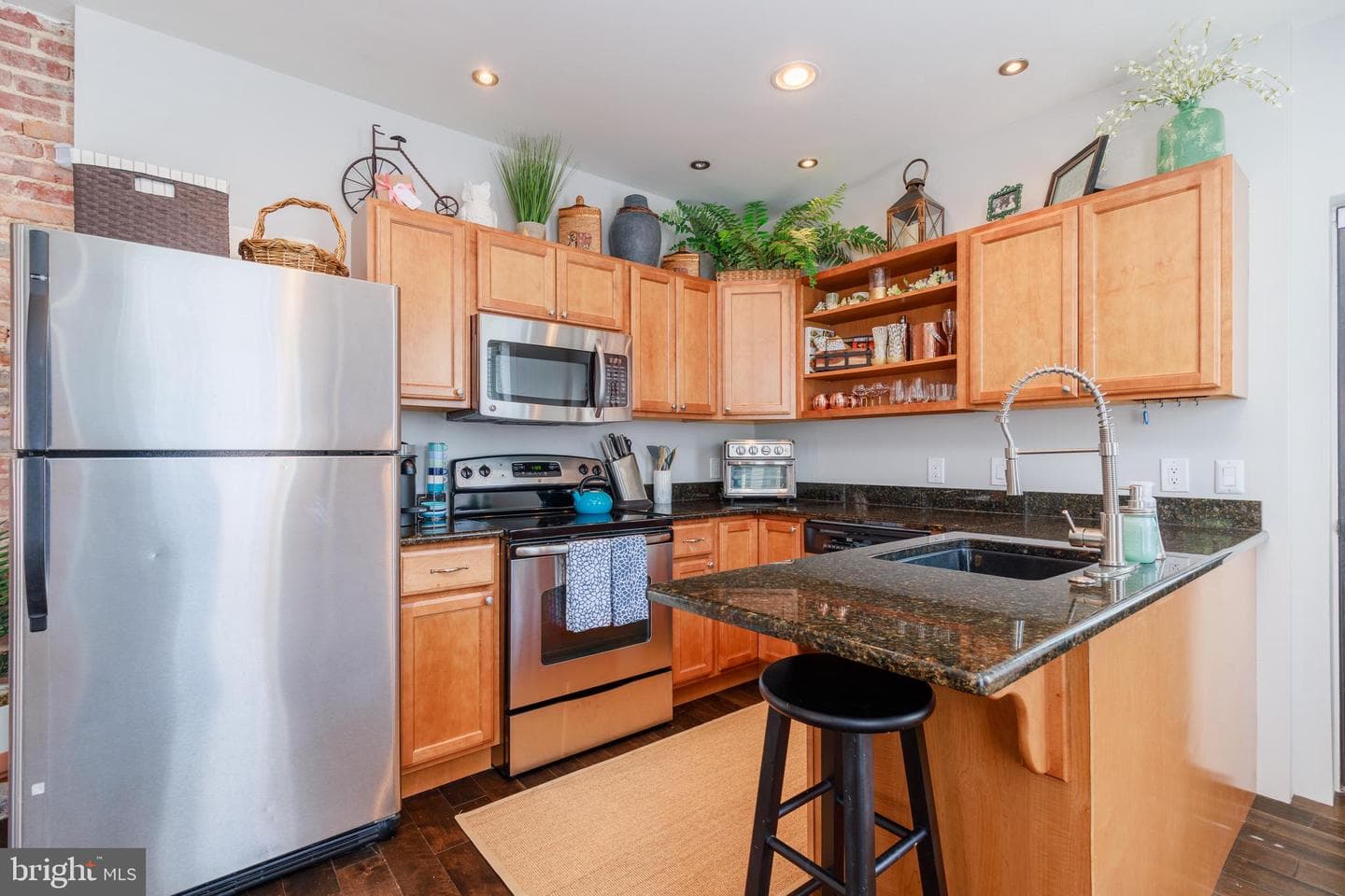 821 S Eaton Street photo 10