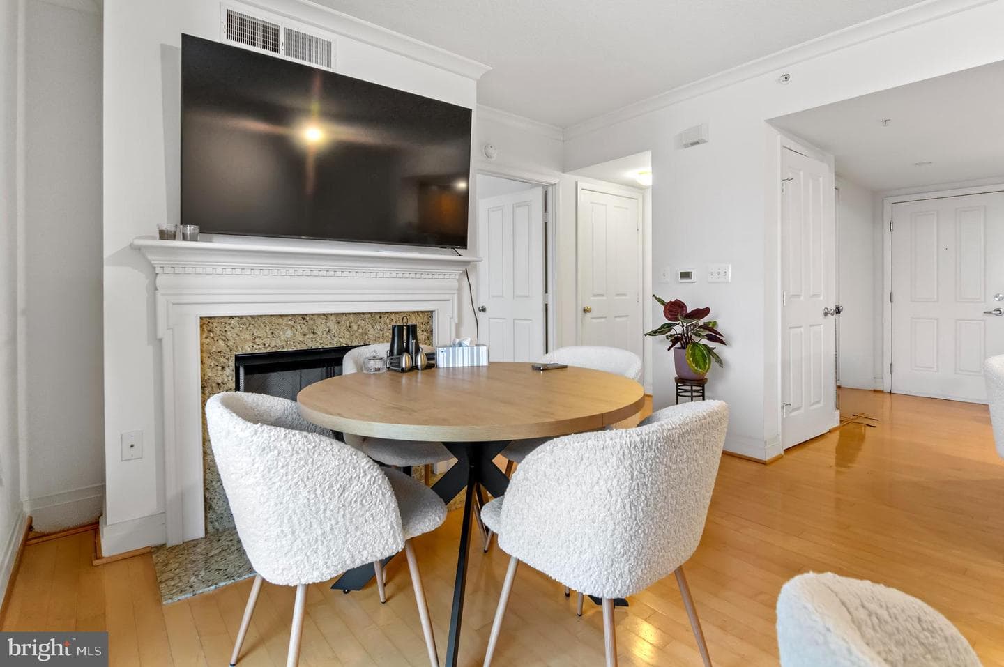 414 Water Street #2504 photo 8