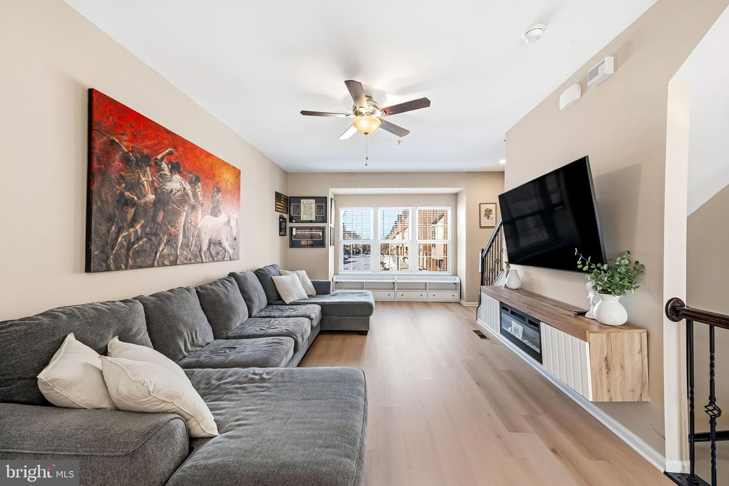 4609 Hudson Street photo 18
