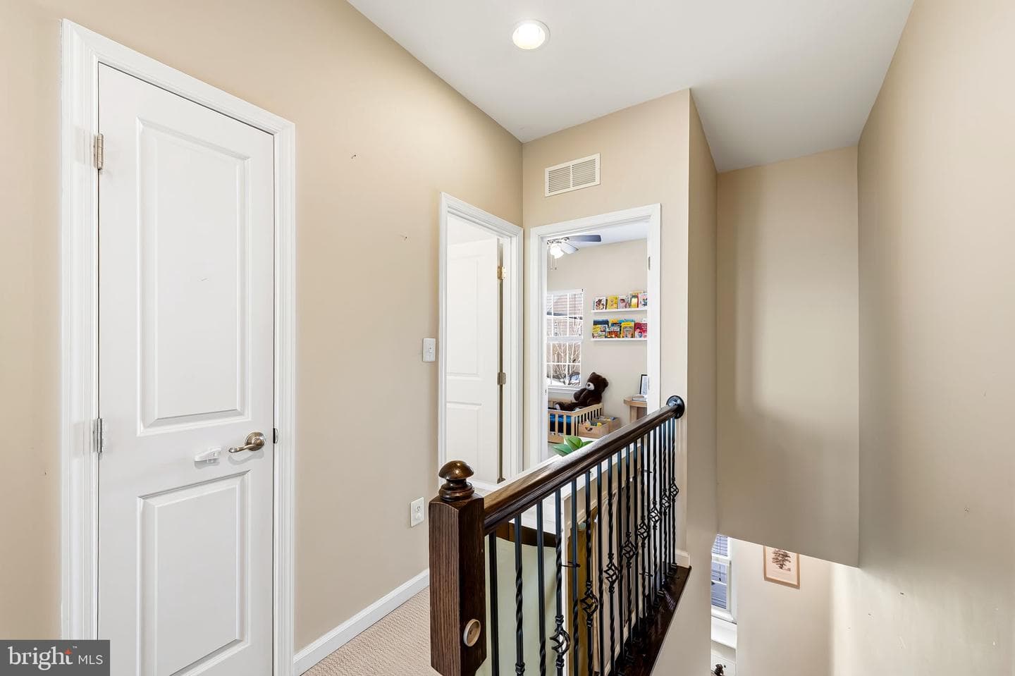 4609 Hudson Street photo 21
