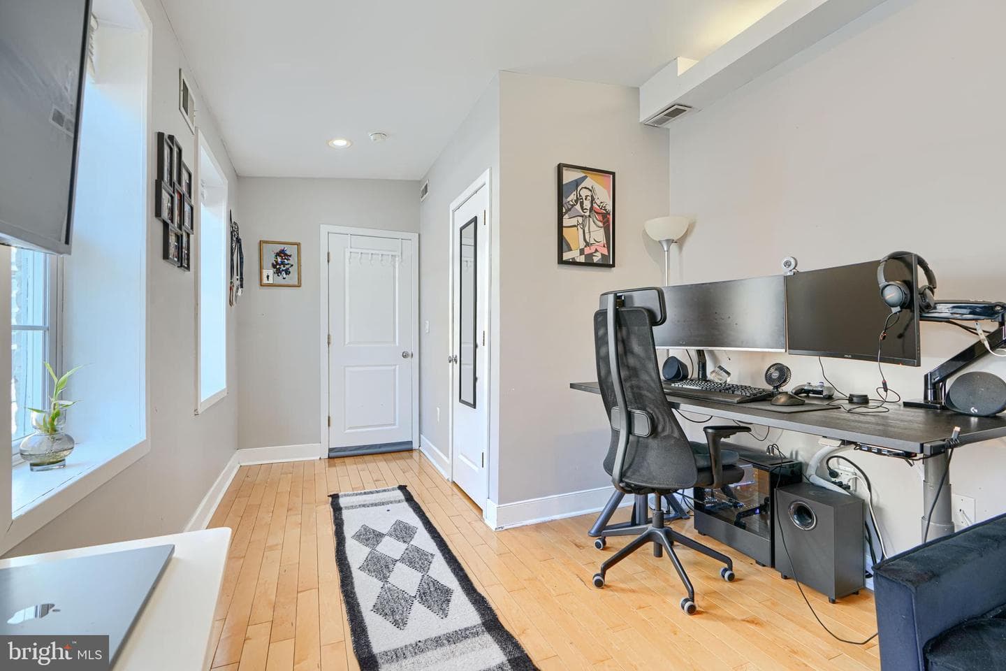 1717 Gough Street photo 17