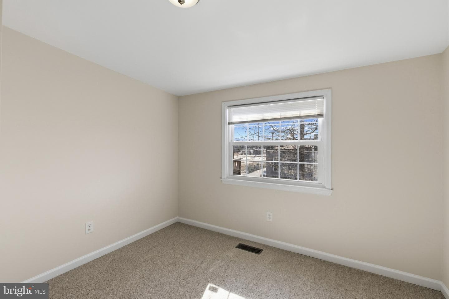 2602 Miles Avenue photo 12