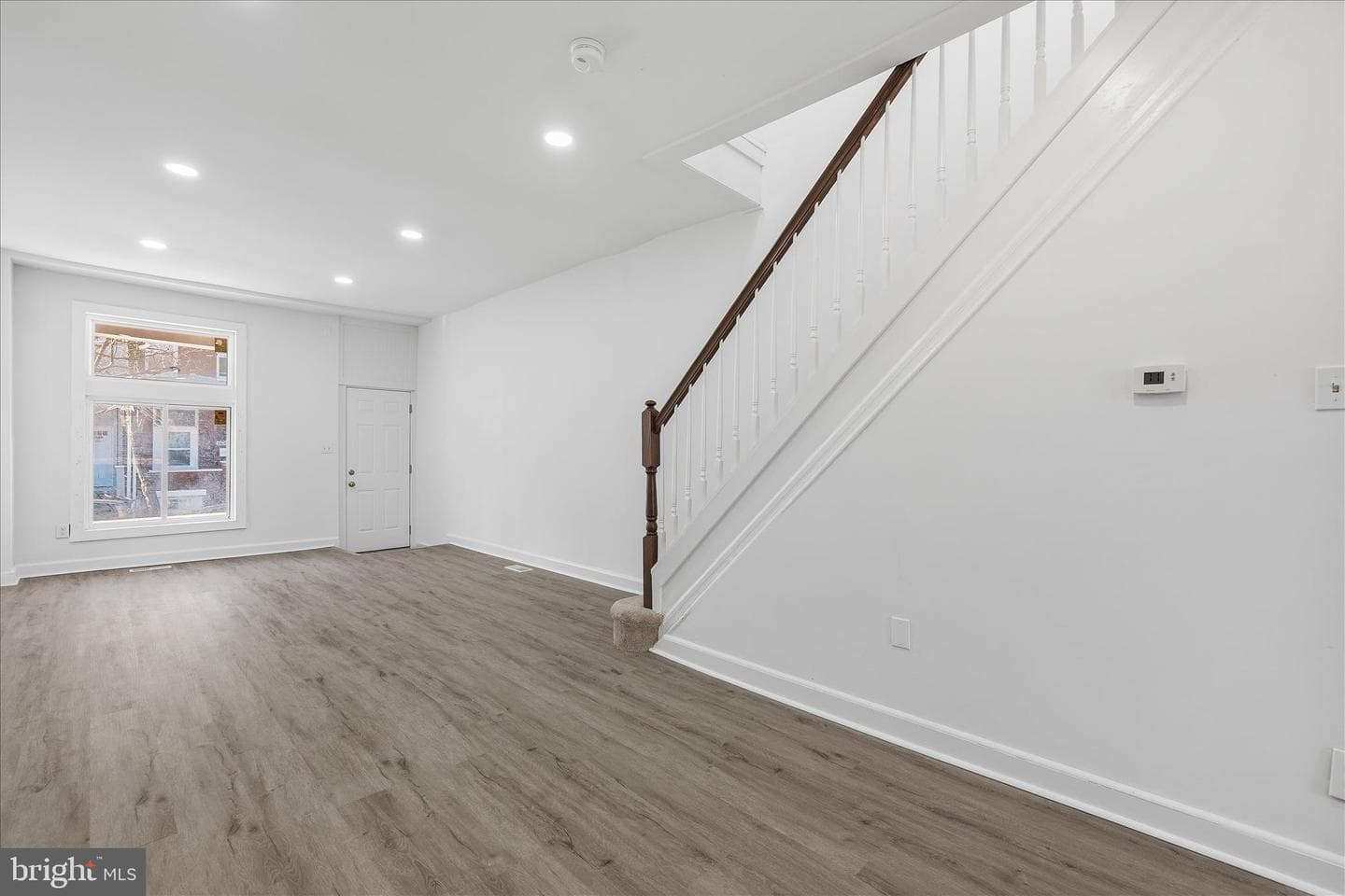 1628 Normal Avenue photo 8