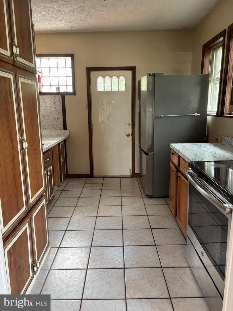 3015 Chesley Avenue photo 4