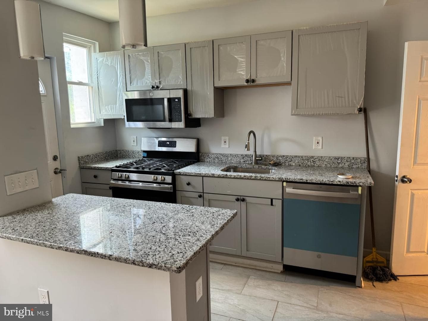 3327 Elmley Avenue, Baltimore