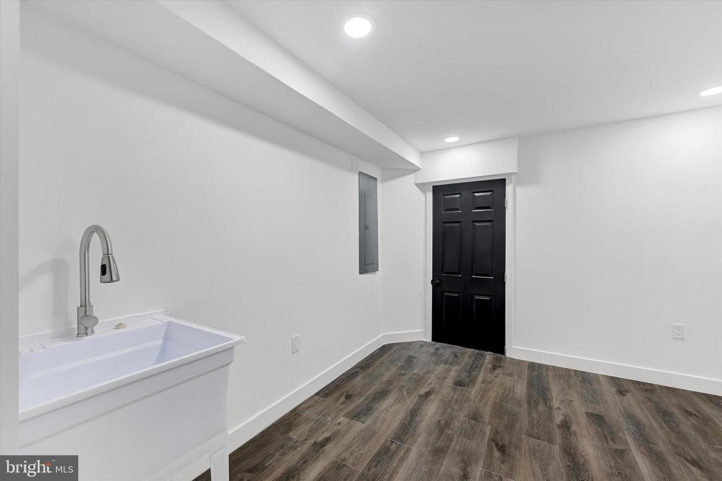 2606 W Fairmount Avenue photo 13