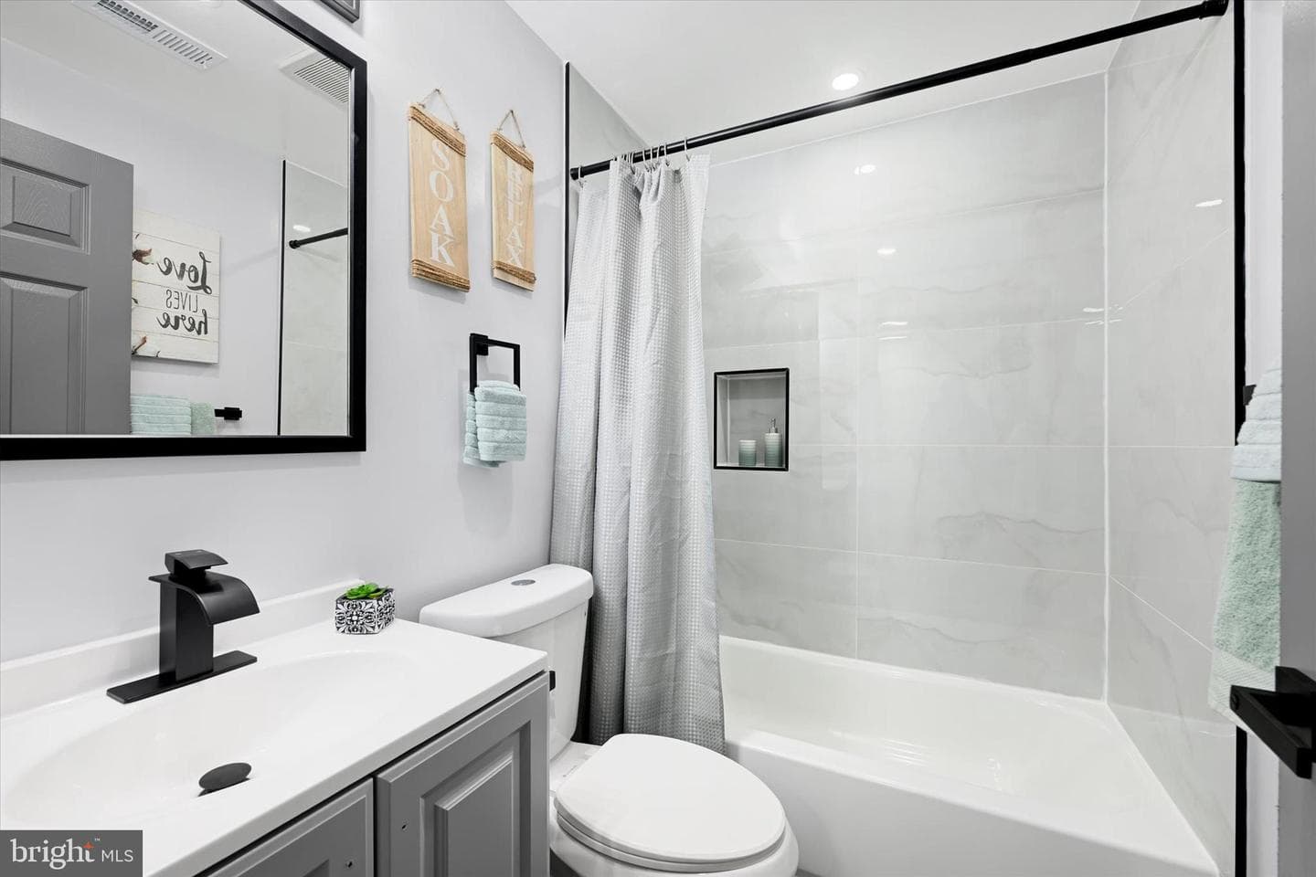 3315 Lyndale Avenue photo 21