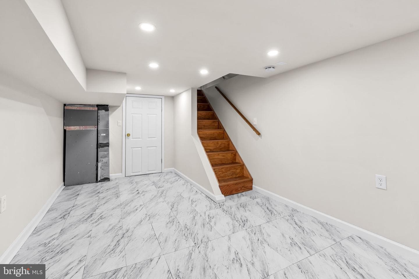 509 Otterbein Street photo 23
