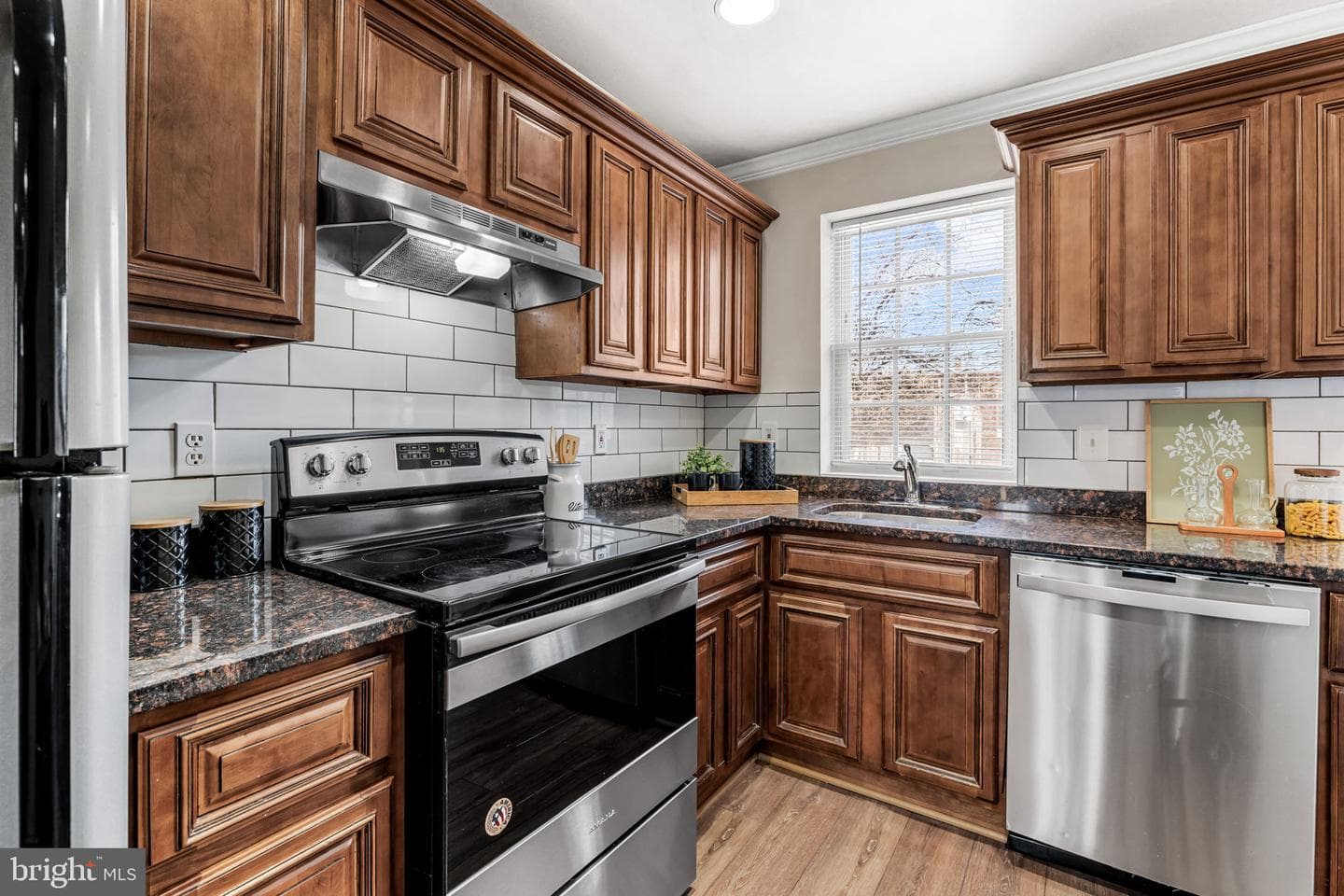 509 Otterbein Street photo 6