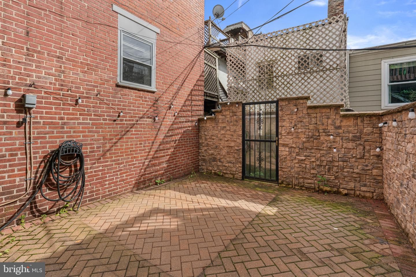 2219 Essex Street photo 56