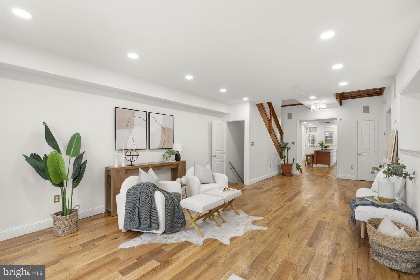 2219 Essex Street photo 8
