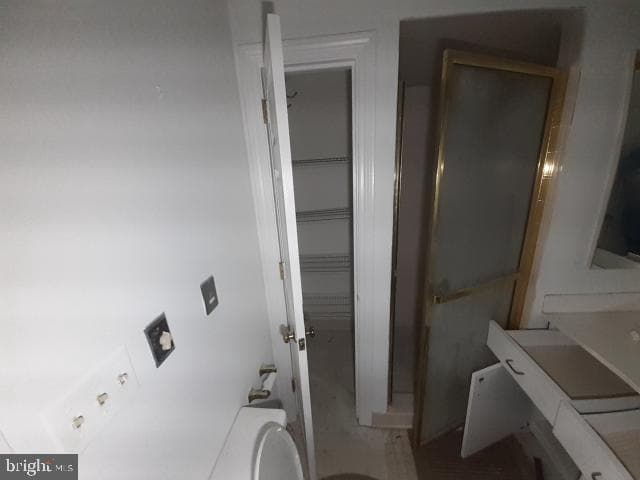 10 E Lee Street #1002-1003 photo 36