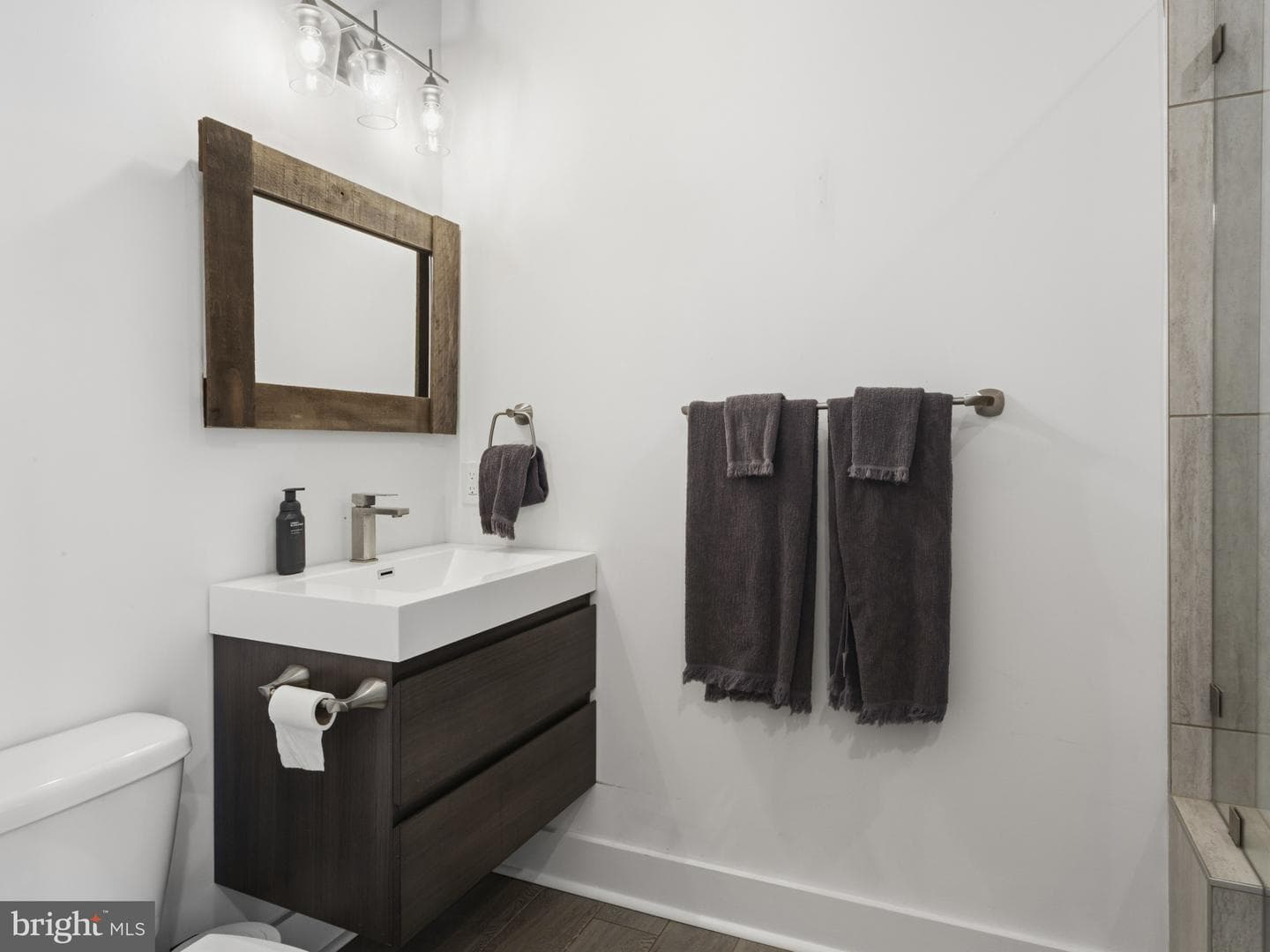 1404 Olive Street photo 18