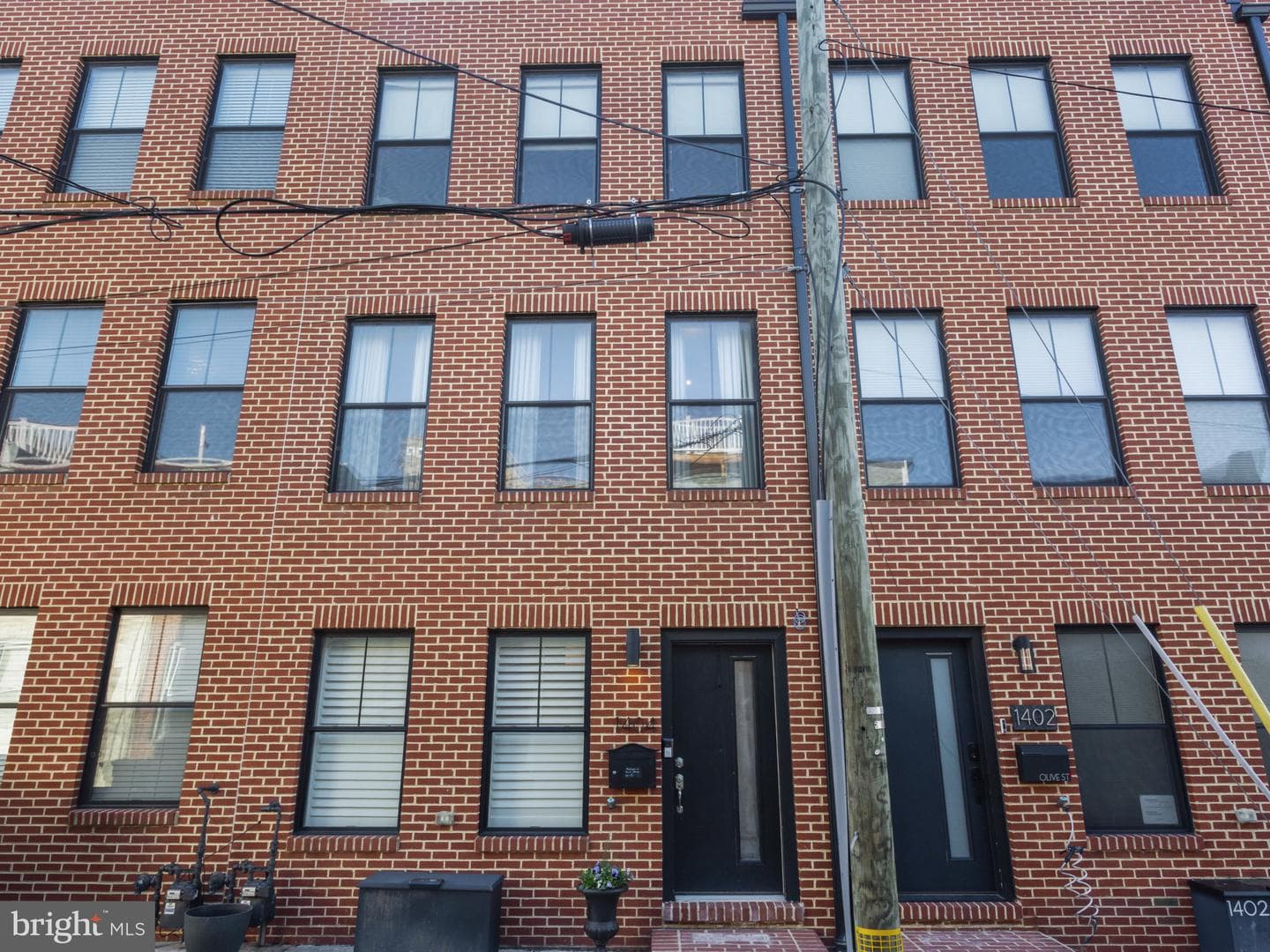 1404 Olive Street photo 2