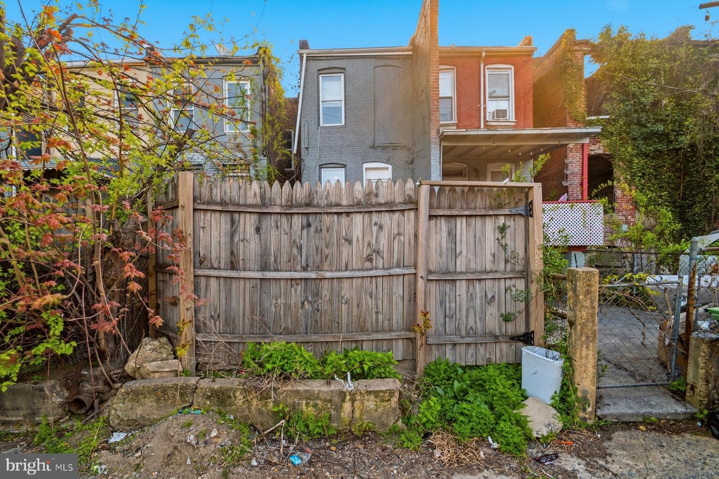 322 Pulaski Street photo 3