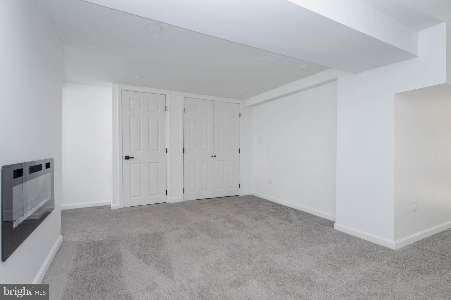 4323 Sheldon Avenue photo 31