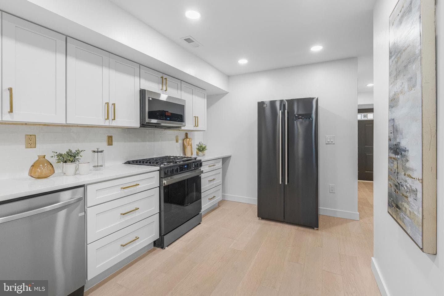 1802 E Lafayette Avenue photo 17
