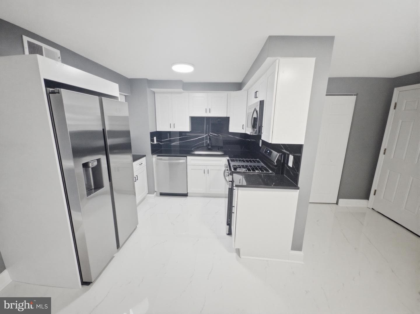 2916 Rayshire Road photo 10