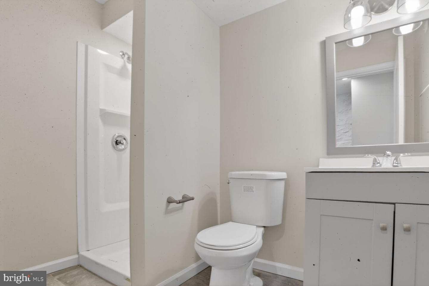 25 N Ellwood Avenue photo 22