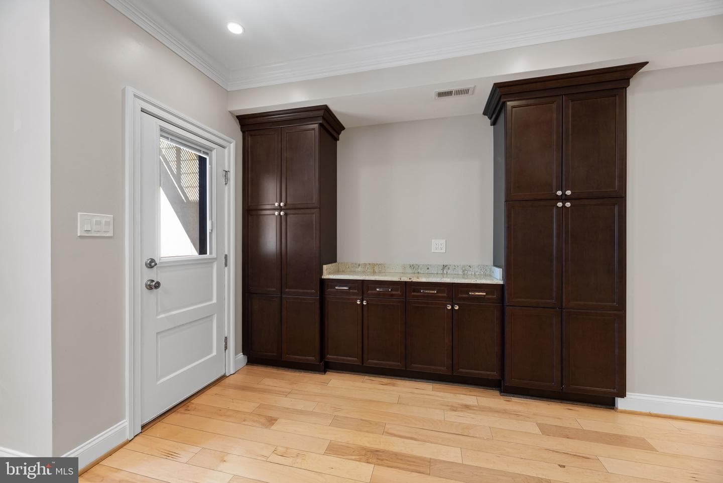 3303 Mueller Street photo 12