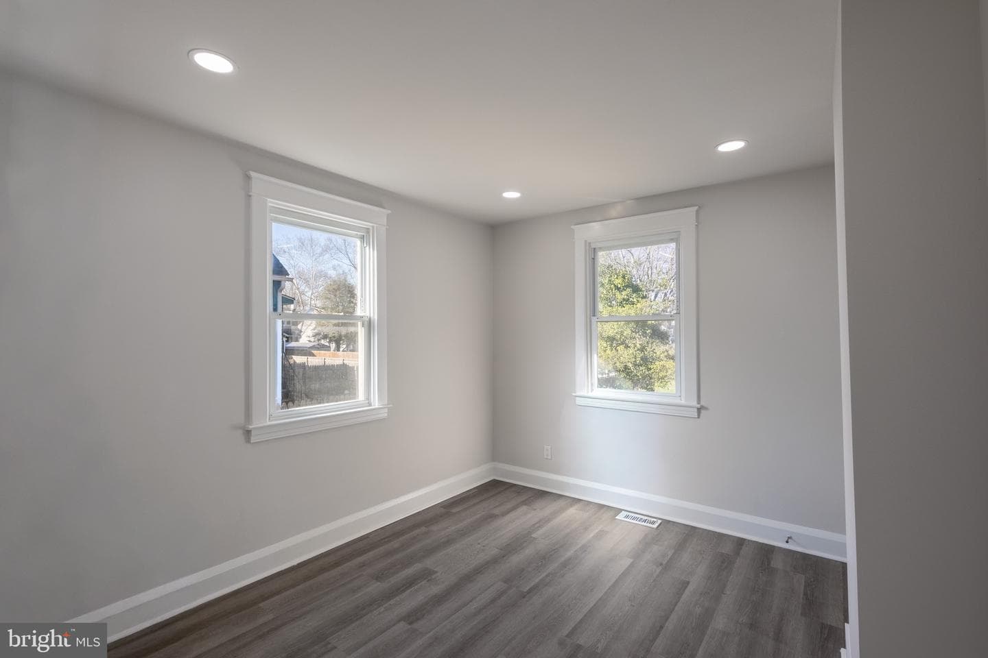 3304 Westfield Avenue photo 12
