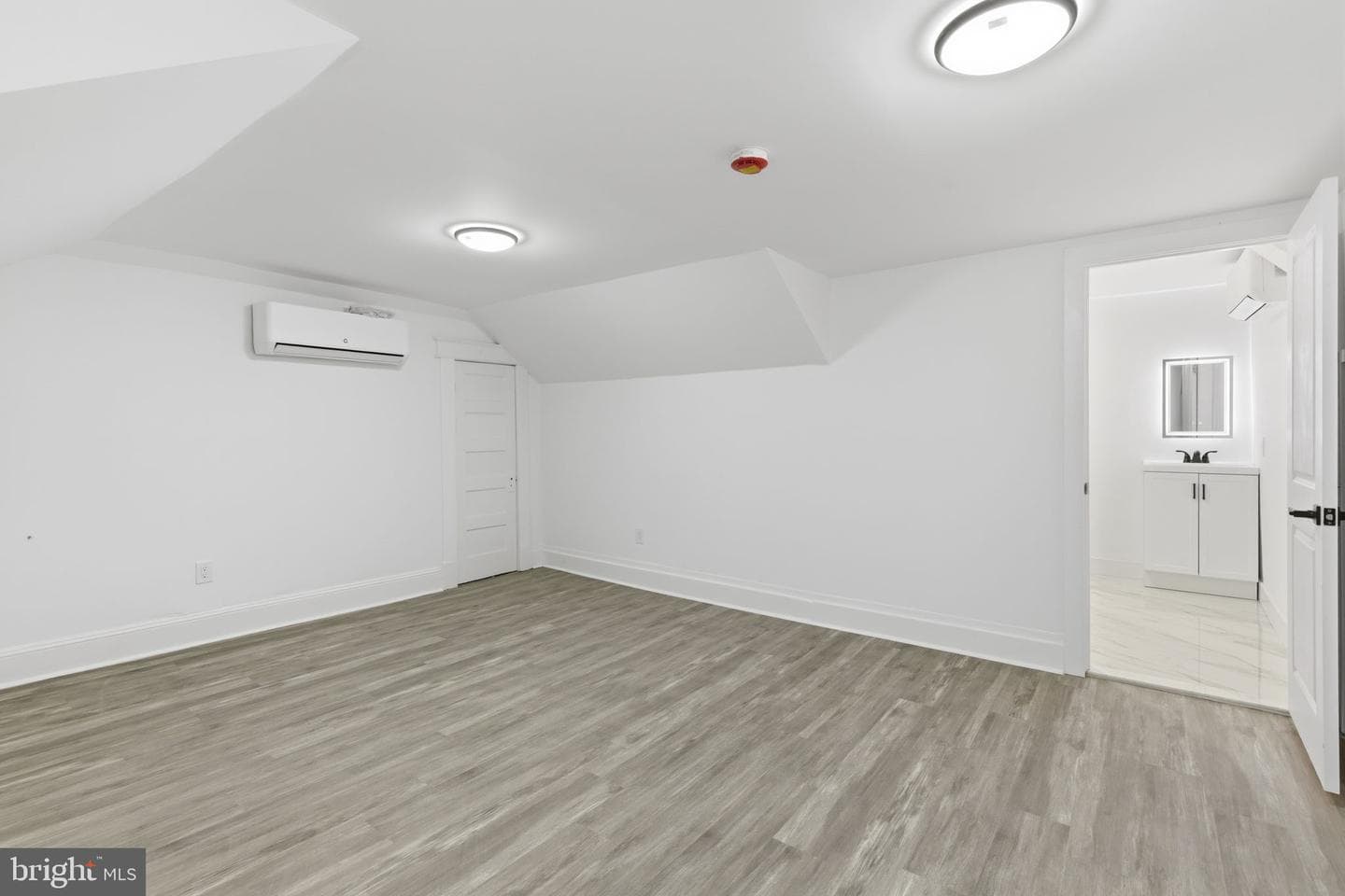 4013 Carlisle Avenue photo 25