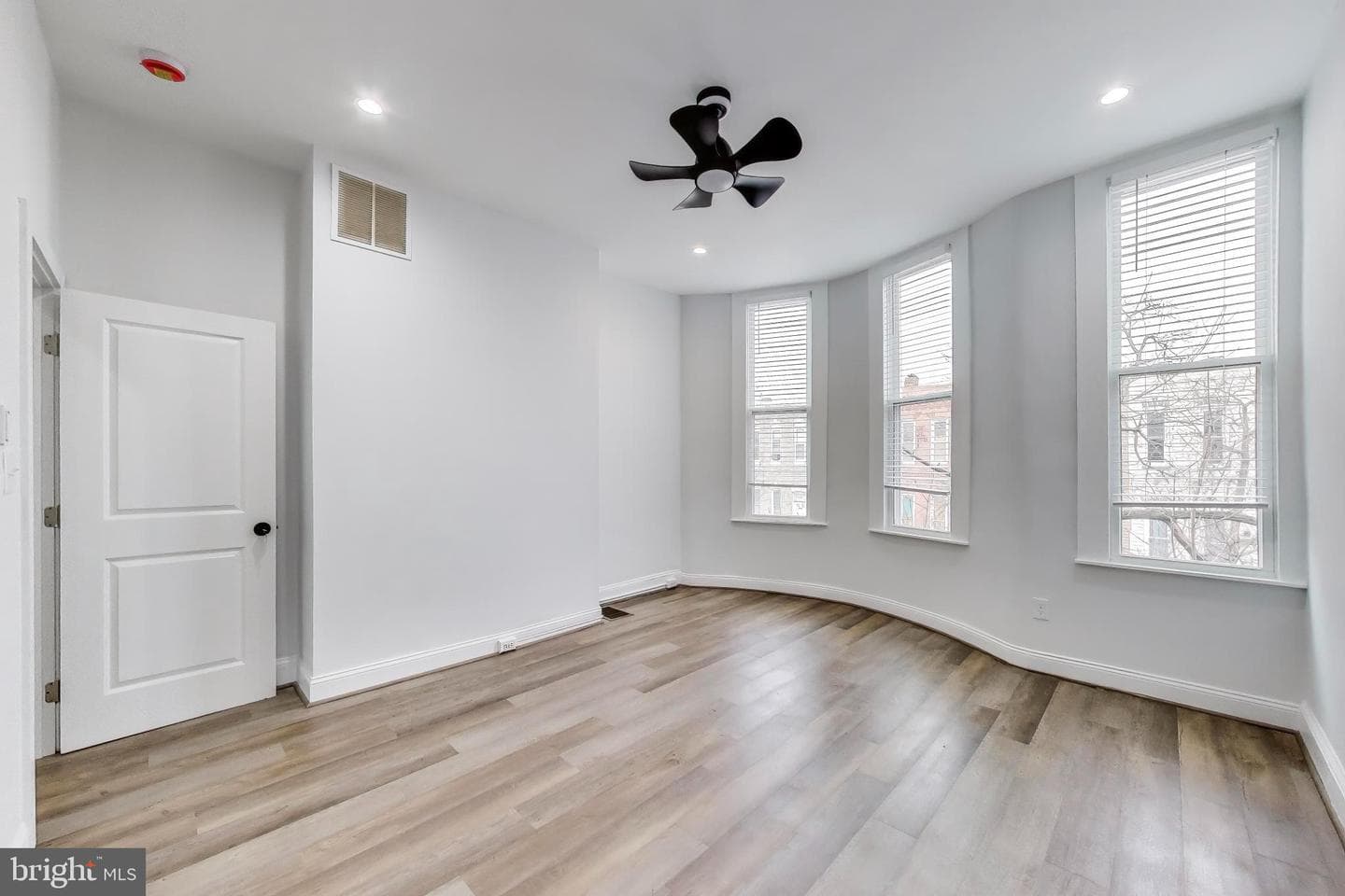 1241 James Street photo 10