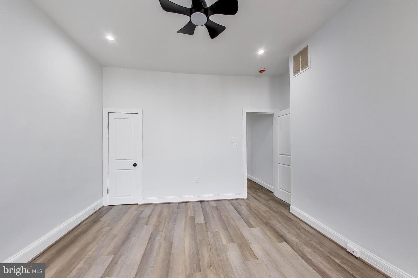 1241 James Street photo 11