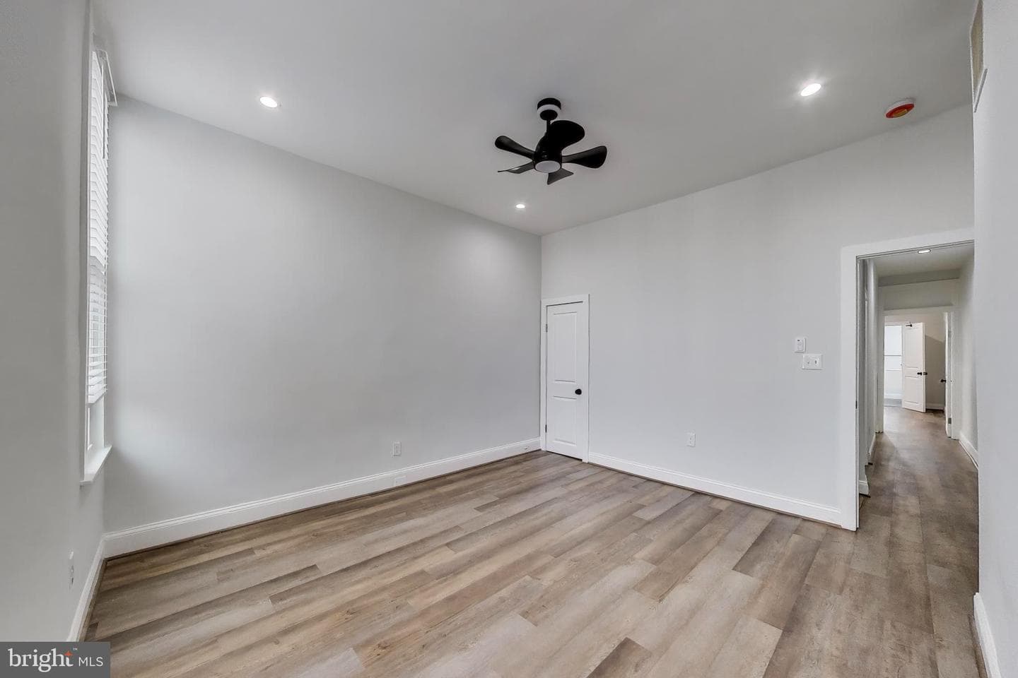 1241 James Street photo 12