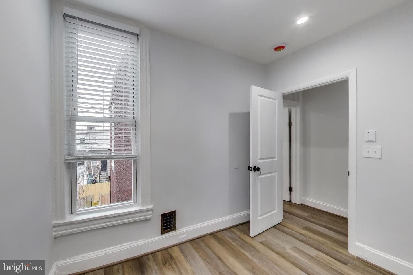 1241 James Street photo 16