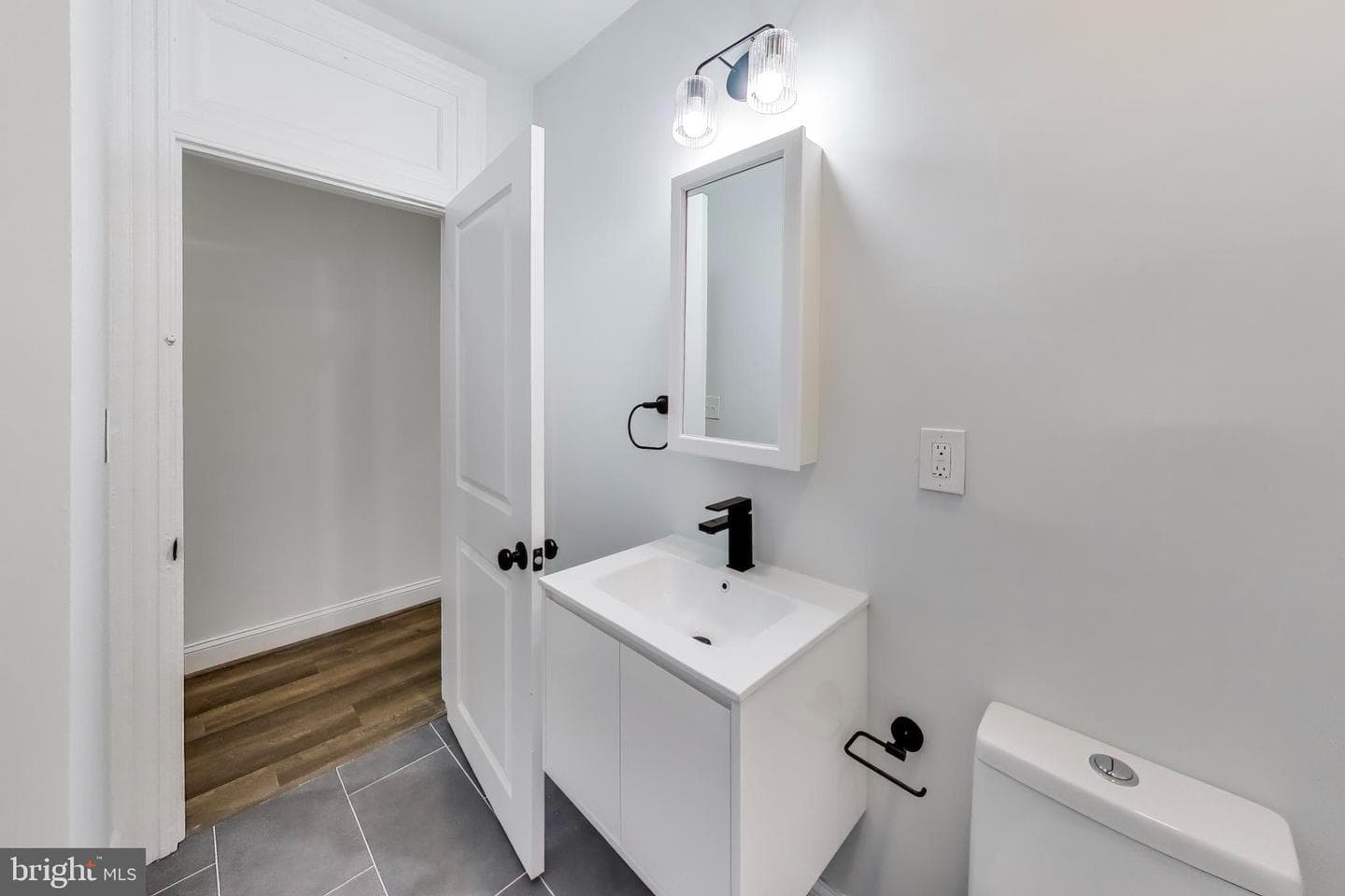 1241 James Street photo 19