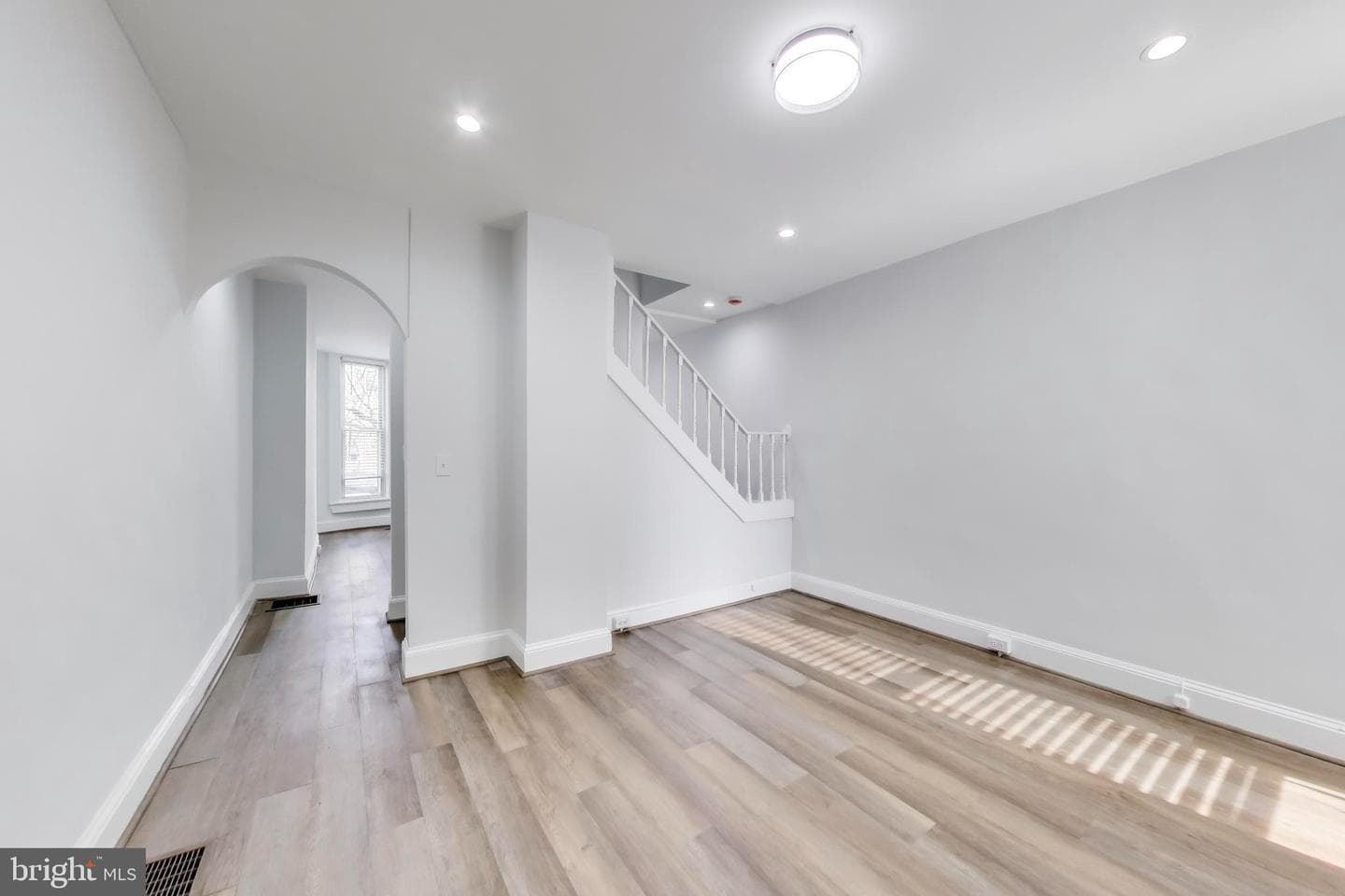 1241 James Street photo 34