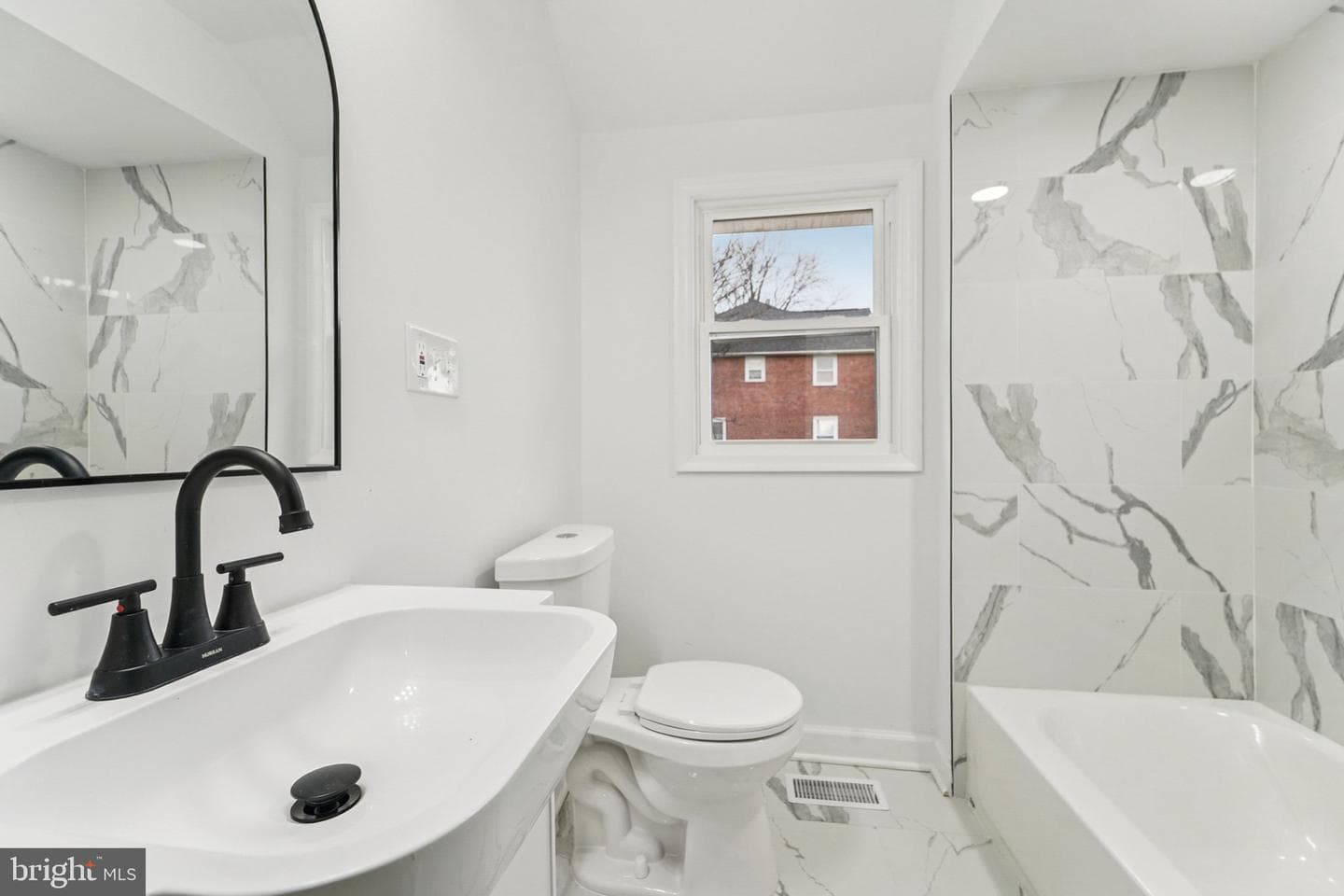 923 North Hill Road photo 18