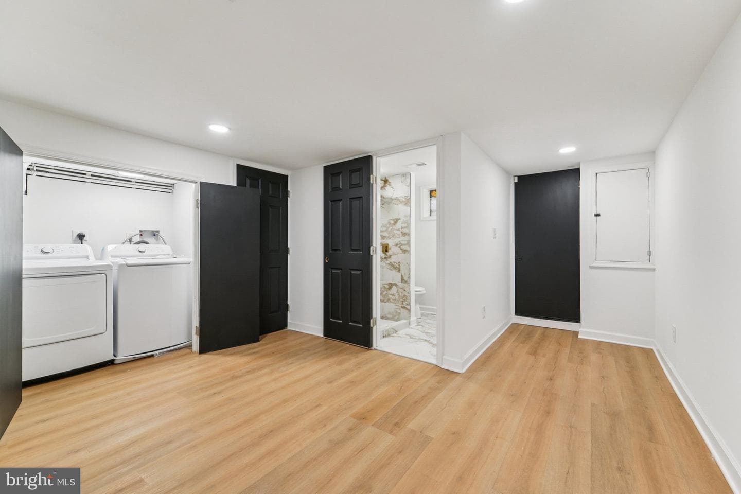 923 North Hill Road photo 23