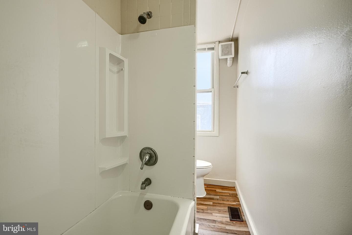 2703 Jefferson Street photo 18