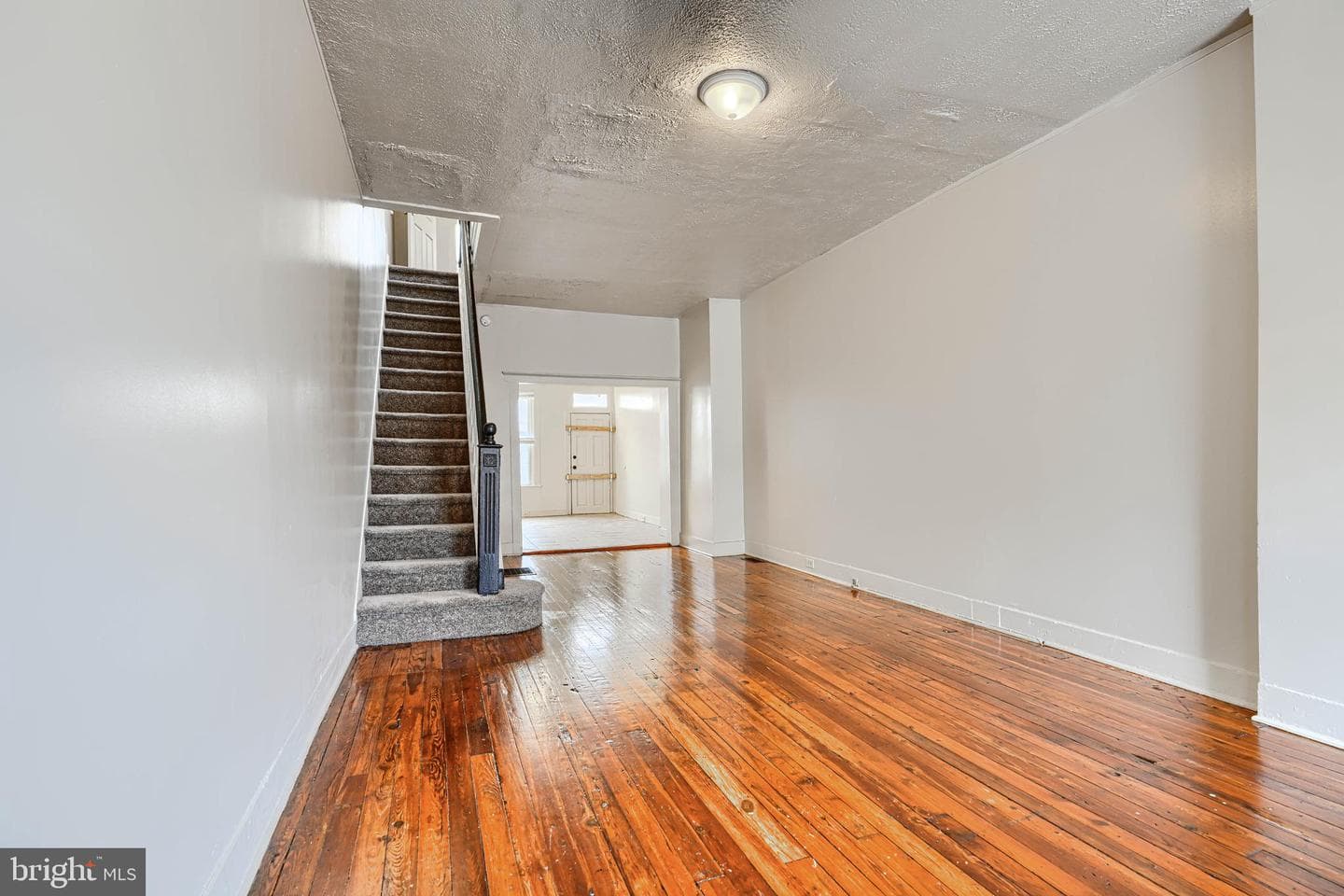 2703 Jefferson Street photo 2