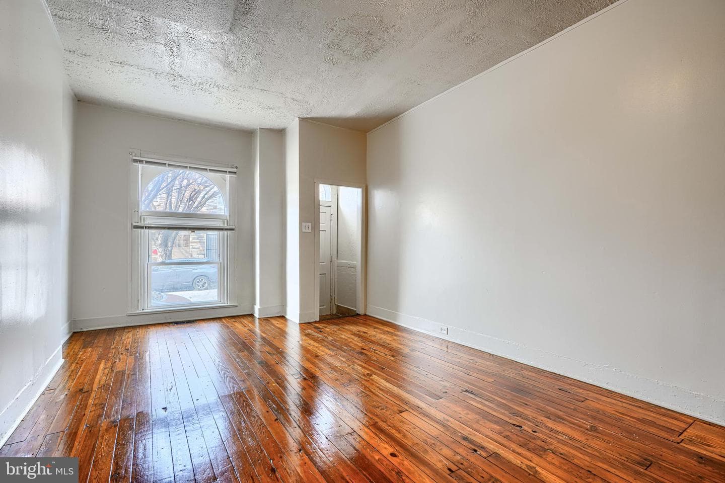 2703 Jefferson Street photo 4