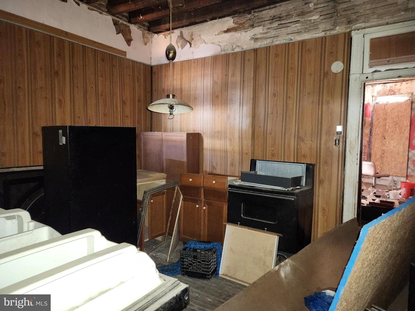 2304 Avalon Avenue photo 19